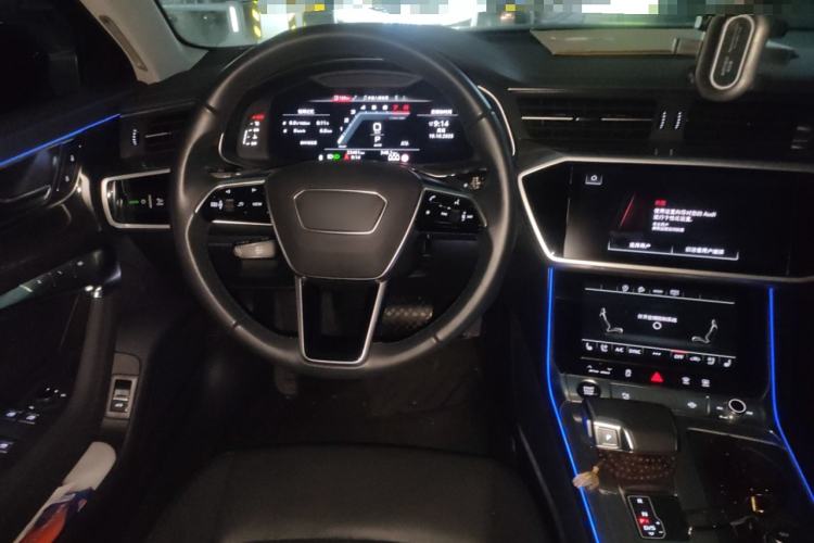 Used Audi A6 2023 allroad quattro 55 TFSI Prestige Off-Road Model Steering Wheel