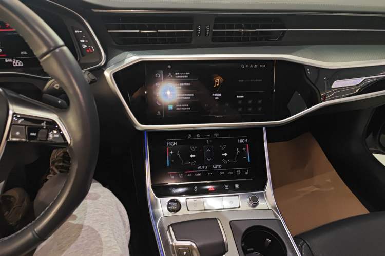 Used Audi A6 2024 allroad quattro 55 TFSI Prestige Off-Road Model Audio And AC Panel