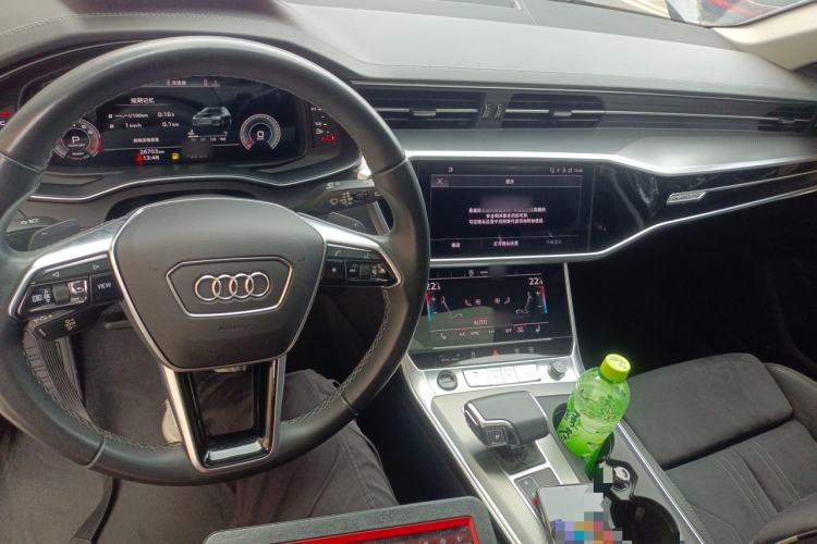 Used Audi A6 2024 Avant Futurist 45 TFSI Prestige Dynamic Edition Center Console