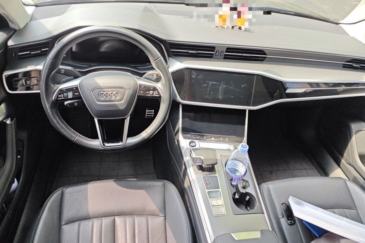 Used Audi A6 2024 allroad quattro 55 TFSI Prestige Off-Road Model Center Console