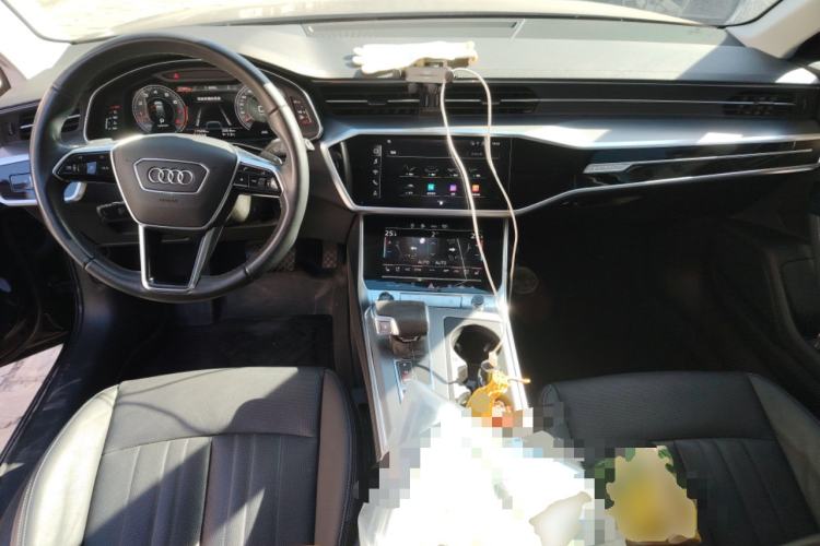 Used Audi A6 2024 allroad quattro 55 TFSI Prestige Off-Road Model Center Console