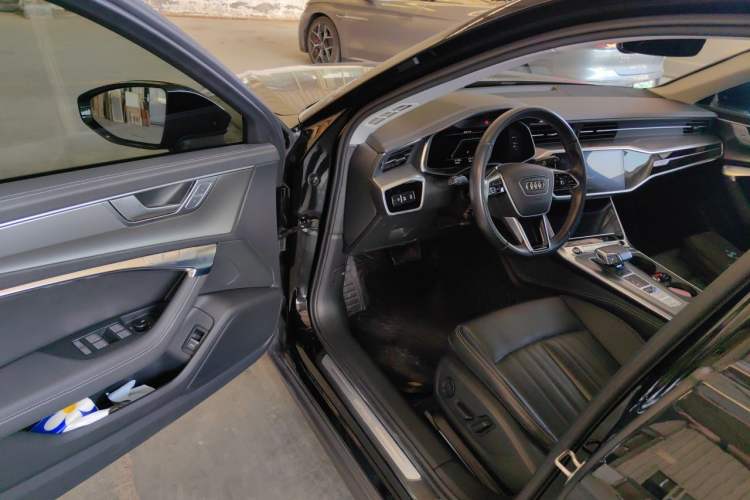 Used Audi A6 2024 allroad quattro 55 TFSI Prestige Off-Road Model Driver Seat