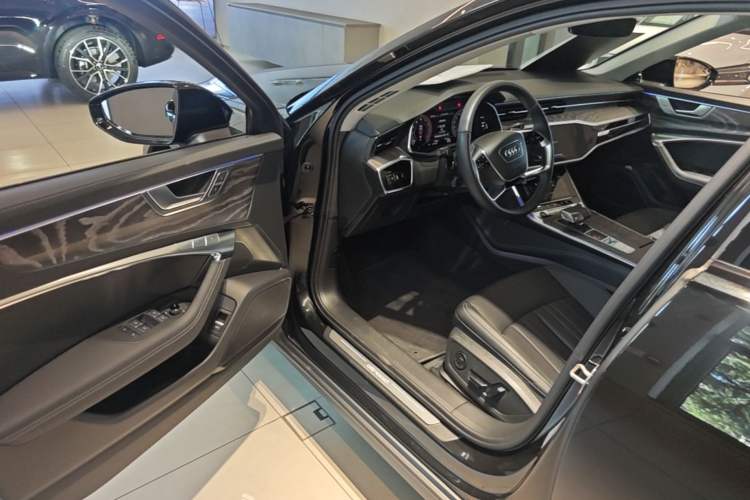 Used Audi A6 2024 allroad quattro 55 TFSI Prestige Off-Road Model Driver Seat