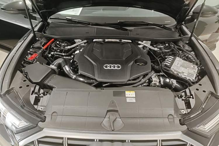 Used Audi A6 2024 allroad quattro 55 TFSI Prestige Off-Road Model Engine Bay