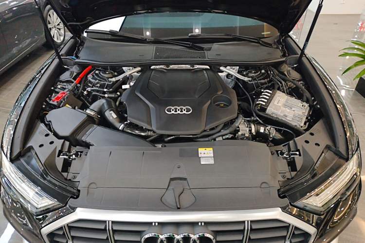 Used Audi A6 2024 allroad quattro 55 TFSI Prestige Off-Road Model Engine Bay
