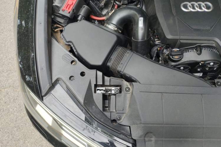 Used Audi A6 2024 Avant Futurist 45 TFSI Prestige Dynamic Edition Engine Bay Right