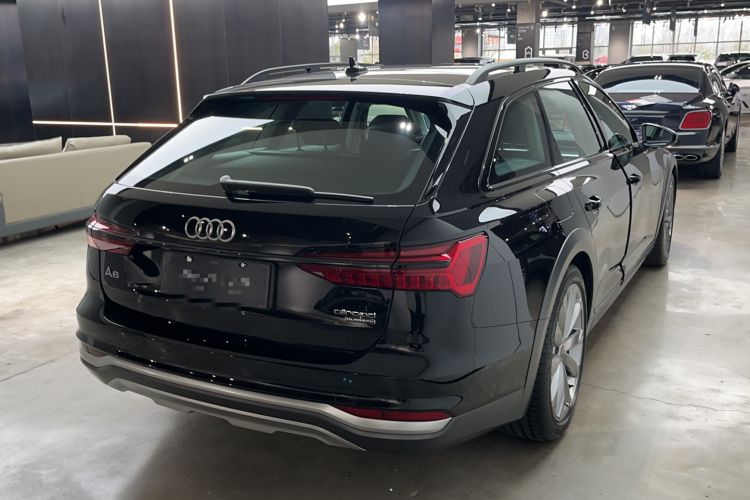 Used Audi A6 2024 allroad quattro 55 TFSI Prestige Off-Road Model Exterior 3