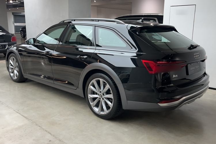 Used Audi A6 2024 allroad quattro 55 TFSI Prestige Off-Road Model Exterior 5