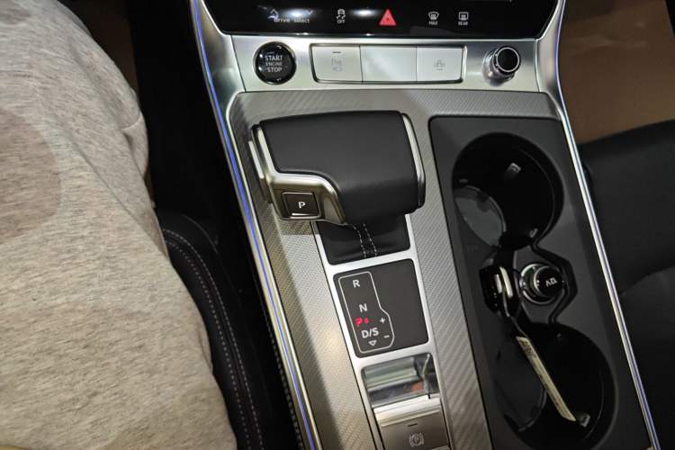 Used Audi A6 2024 allroad quattro 55 TFSI Prestige Off-Road Model Gear Lever