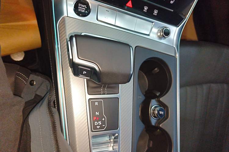 Used Audi A6 2024 allroad quattro 55 TFSI Prestige Off-Road Model Gear Lever