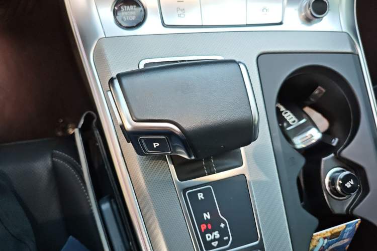 Used Audi A6 2024 allroad quattro 55 TFSI Prestige Off-Road Model Gear Lever
