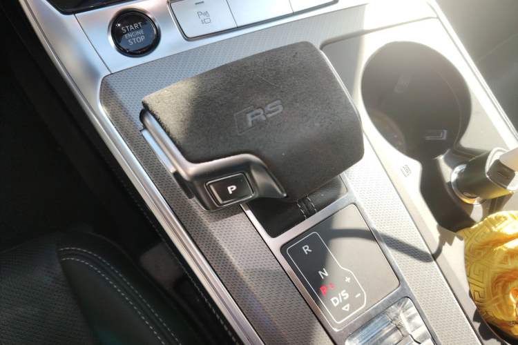 Used Audi A6 2024 allroad quattro 55 TFSI Prestige Off-Road Model Gear Lever