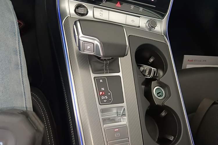 Used Audi A6 2024 allroad quattro 55 TFSI Prestige Off-Road Model Gear Lever