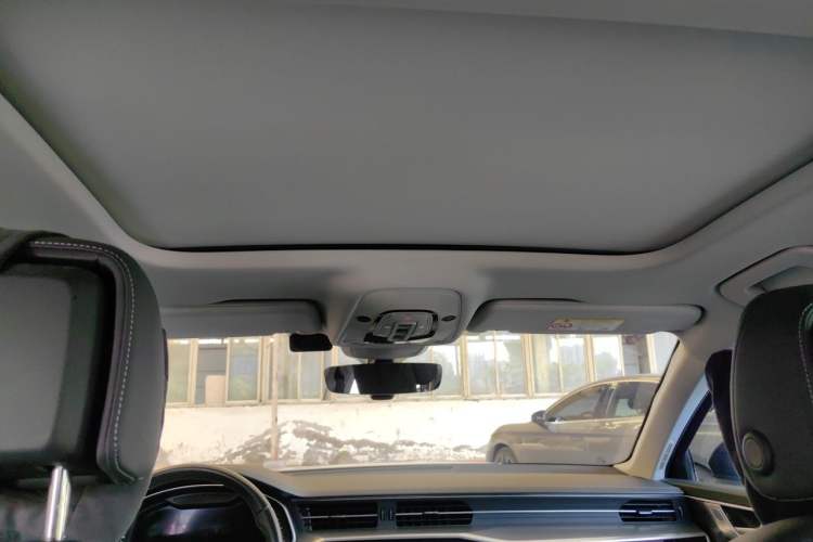 Used Audi A6 2024 allroad quattro 55 TFSI Prestige Off-Road Model Headliner
