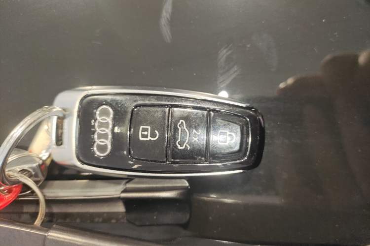 Used Audi A6 2024 allroad quattro 55 TFSI Prestige Off-Road Model Interior 1