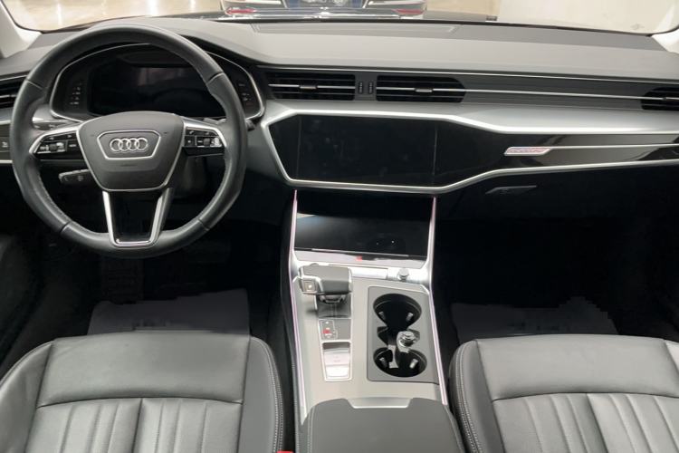 Used Audi A6 2024 allroad quattro 55 TFSI Prestige Off-Road Model Interior 3