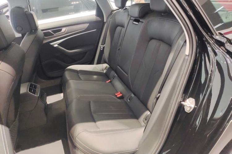 Used Audi A6 2024 allroad quattro 55 TFSI Prestige Off-Road Model Interior 4