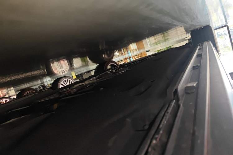 Used Audi A6 2024 allroad quattro 55 TFSI Prestige Off-Road Model Left Side Sill