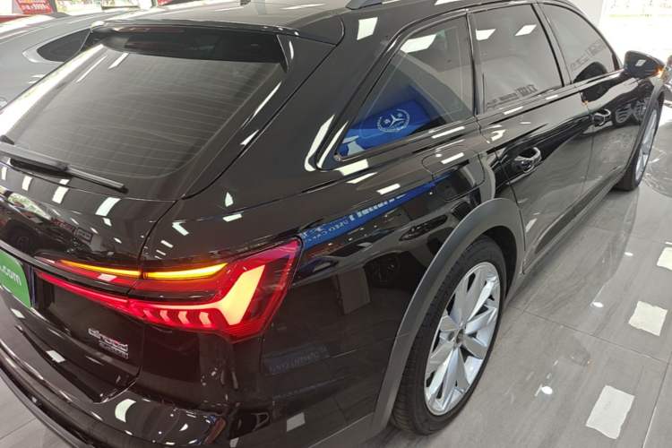 Used Audi A6 2024 allroad quattro 55 TFSI Prestige Off-Road Model Rear Right 45 Deg