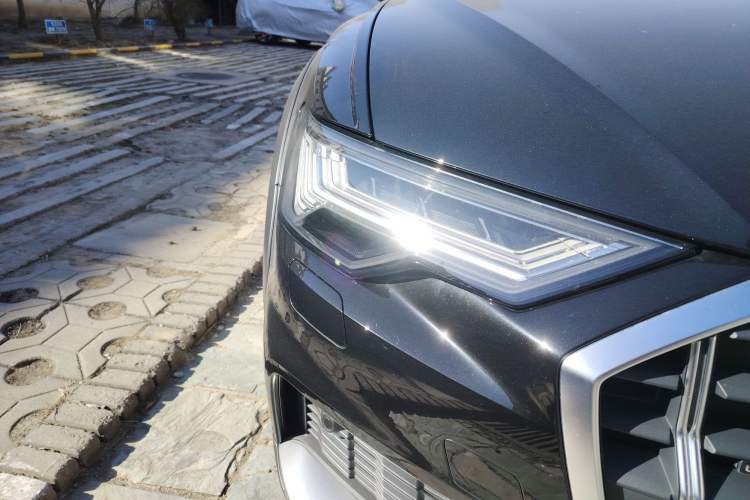 Used Audi A6 2024 allroad quattro 55 TFSI Prestige Off-Road Model Right Front Headlight