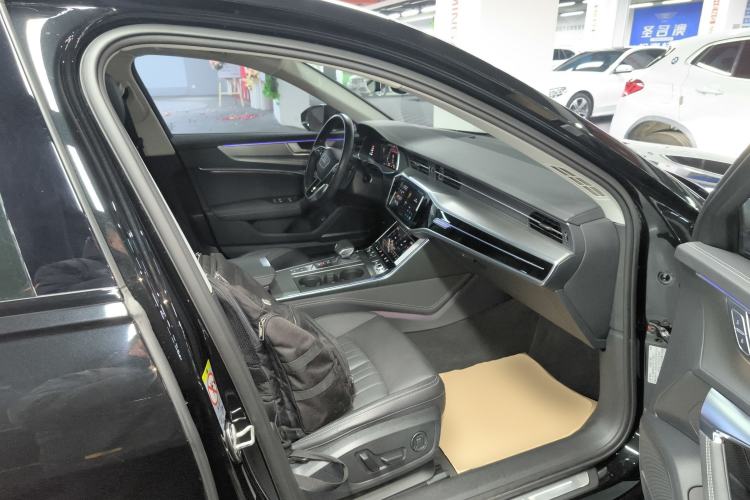Used Audi A6 2024 allroad quattro 55 TFSI Prestige Off-Road Model Right Front Seat