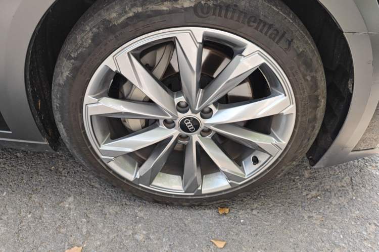 Used Audi A6 2024 allroad quattro 55 TFSI Prestige Off-Road Model Right Front Wheel Hub