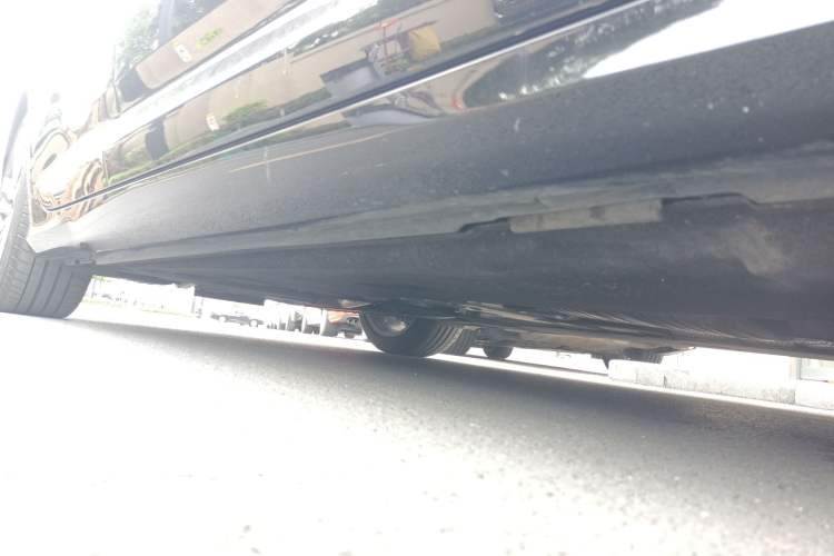 Used Audi A6 2024 Avant Futurist 45 TFSI Prestige Dynamic Edition Right Side Sill