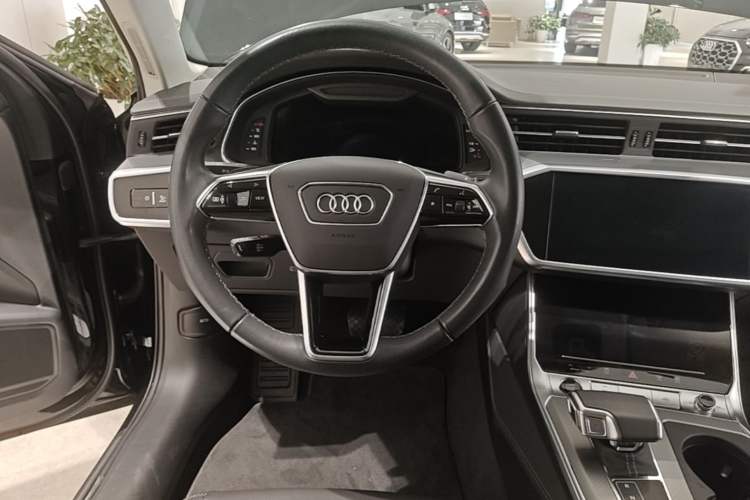 Used Audi A6 2024 allroad quattro 55 TFSI Prestige Off-Road Model Steering Wheel