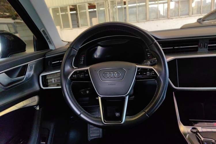 Used Audi A6 2024 allroad quattro 55 TFSI Prestige Off-Road Model Steering Wheel