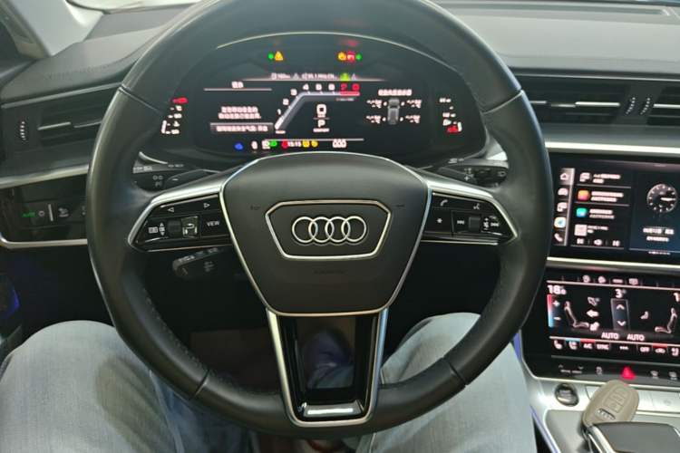 Used Audi A6 2024 allroad quattro 55 TFSI Prestige Off-Road Model Steering Wheel