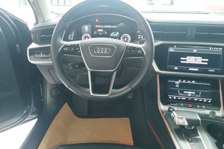 Used Audi A6 2024 allroad quattro 55 TFSI Prestige Off-Road Model Steering Wheel
