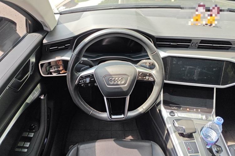 Used Audi A6 2024 allroad quattro 55 TFSI Prestige Off-Road Model Steering Wheel