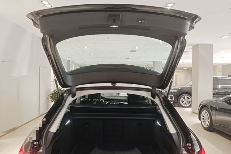 Used Audi A6 2024 allroad quattro 55 TFSI Prestige Off-Road Model Trunk