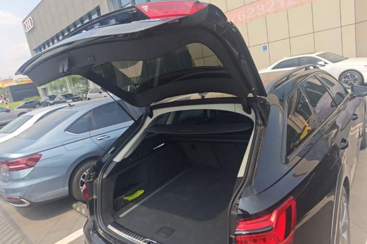 Used Audi A6 2024 allroad quattro 55 TFSI Prestige Off-Road Model Trunk