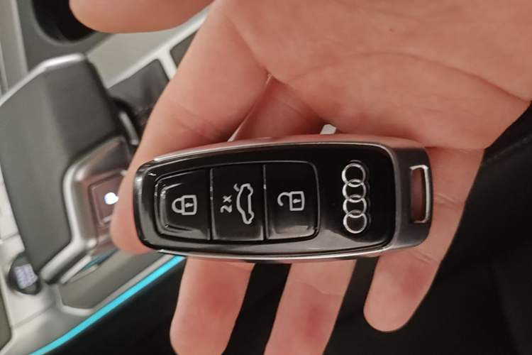 Used Audi A6 2024 allroad quattro 55 TFSI Prestige Off-Road Model Vehicle Key