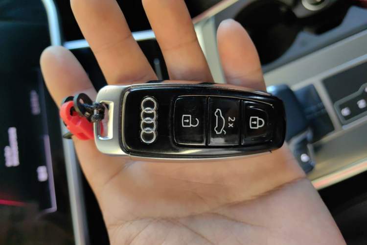 Used Audi A6 2024 allroad quattro 55 TFSI Prestige Off-Road Model Vehicle Key