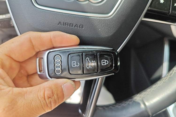 Used Audi A6 2024 allroad quattro 55 TFSI Prestige Off-Road Model Vehicle Key