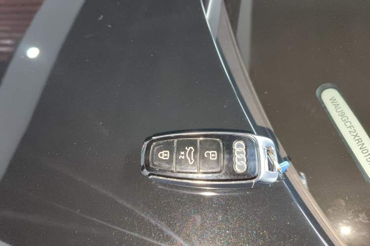 Used Audi A6 2024 allroad quattro 55 TFSI Prestige Off-Road Model Vehicle Key