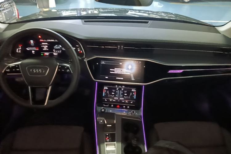 Used Audi A6 2024 Avant Futurist 45 TFSI Prestige Dynamic Edition Center Console