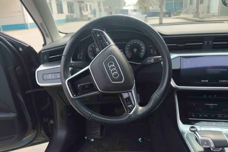 Used Audi A6 2024 Avant Futurist 45 TFSI Prestige Dynamic Edition Steering Wheel