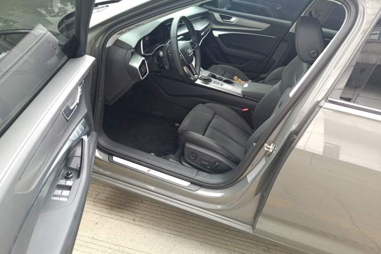 Used Audi A6 2024 Avant Futurist 45 TFSI Prestige Dynamic Edition Driver Seat