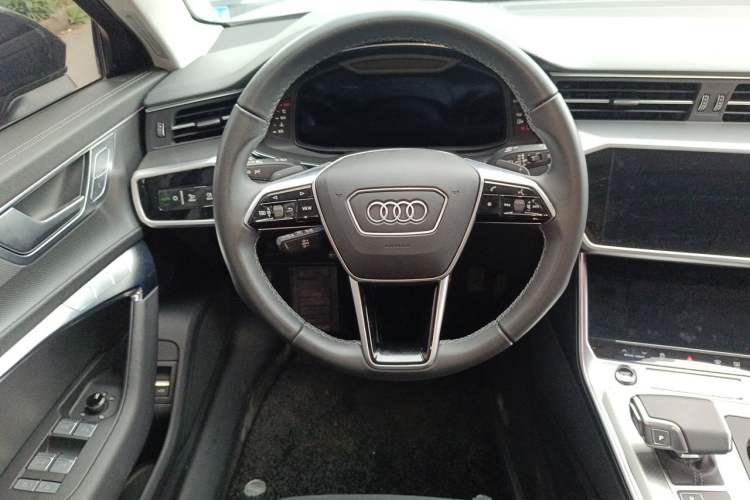 Used Audi A6 2024 Avant Futurist 45 TFSI Prestige Dynamic Edition Steering Wheel