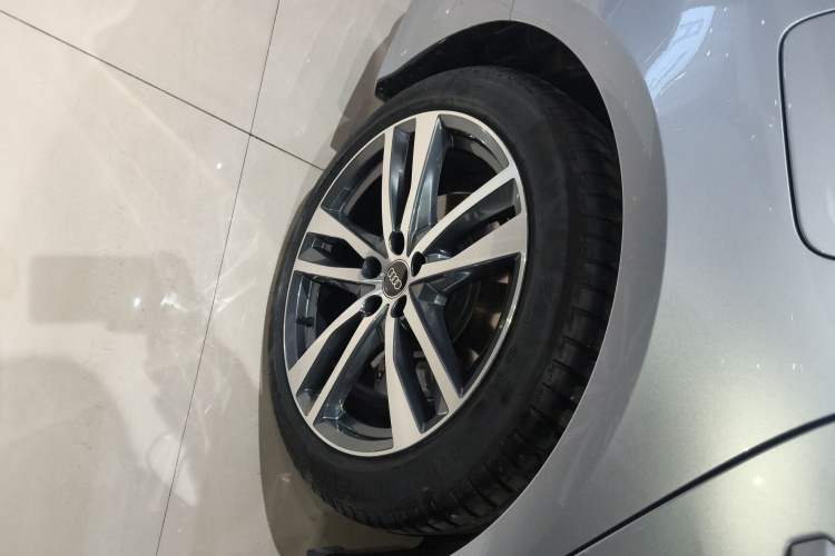 Used Audi A6 2024 Avant Futurist 45 TFSI Prestige Dynamic Edition Exterior 5