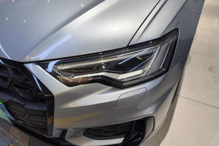 Used Audi A6 2024 Avant Futurist 45 TFSI Prestige Dynamic Edition Left Front Headlight