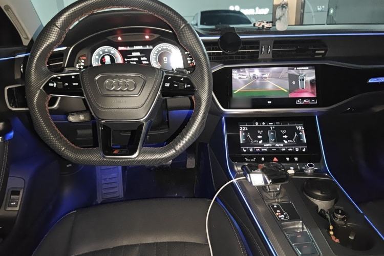 Used Audi A6 2025 allroad quattro Explorer 55 TFSI Prestige Off-Road Model Center Console