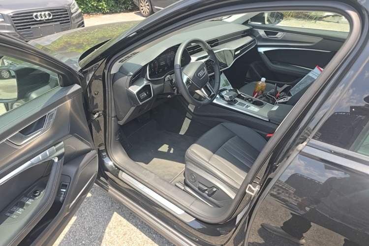 Used Audi A6 2025 allroad quattro Explorer 55 TFSI Prestige Off-Road Model Driver Seat