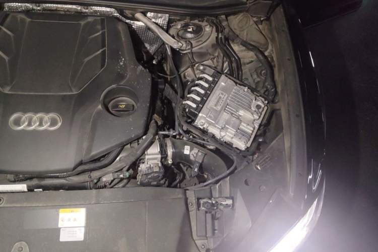 Used Audi A6 2025 allroad quattro Explorer 55 TFSI Prestige Off-Road Model Engine Bay Left