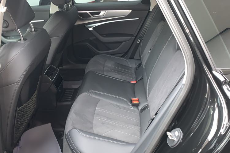 Used Audi A6 2025 Avant Avant-garde 45 TFSI Prestige Dynamic Edition Interior 1