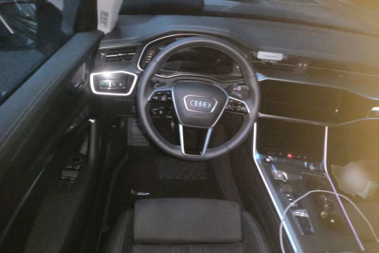 Used Audi A6 2025 Avant Avant-garde 45 TFSI Prestige Dynamic Edition Steering Wheel