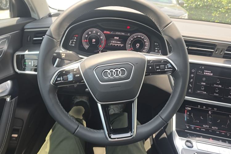 Used Audi A6 2025 allroad quattro Explorer 55 TFSI Prestige Off-Road Model Steering Wheel